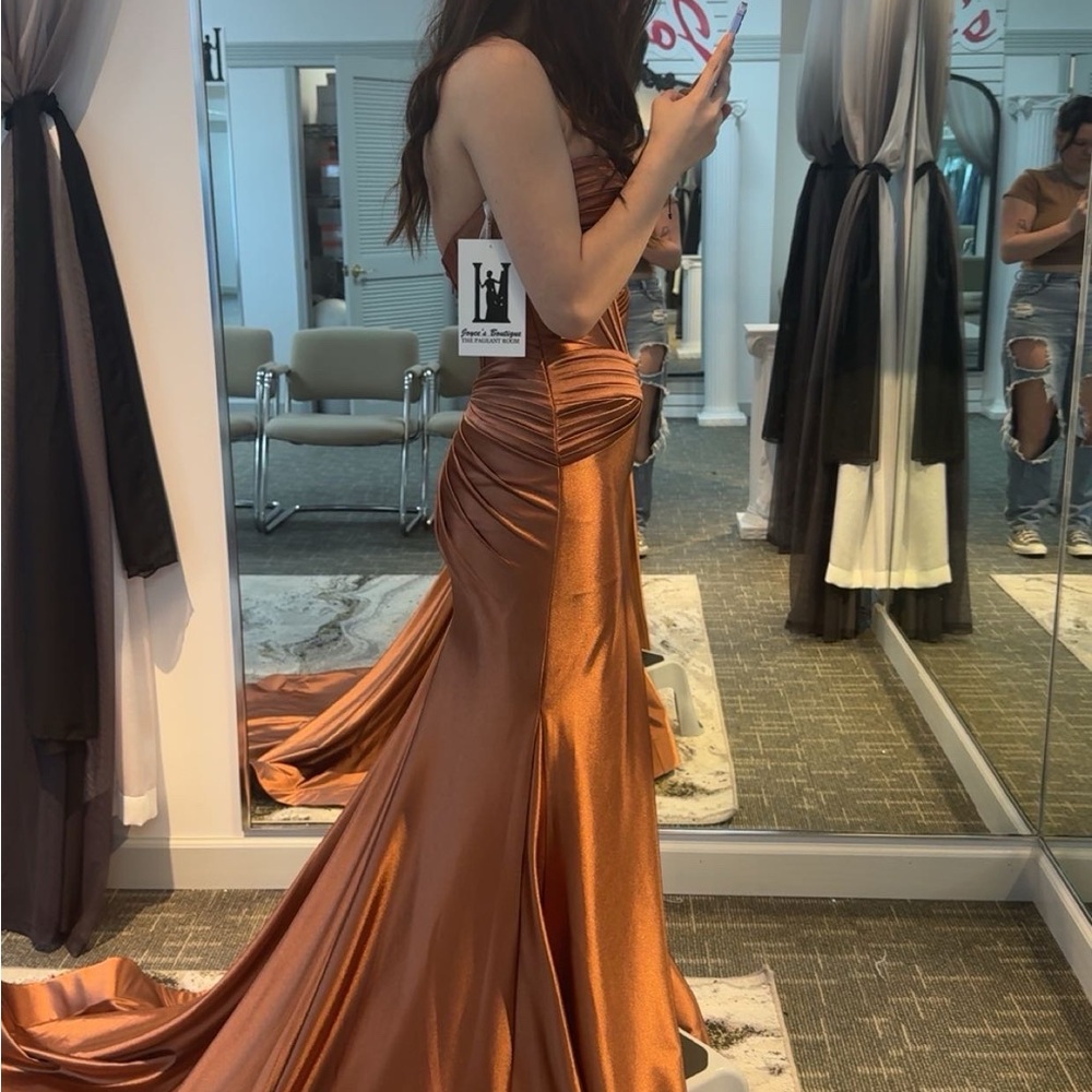 Sherri Hill Orange Ruched Sweetheart Bodycon Dress - Picture 3 of 4